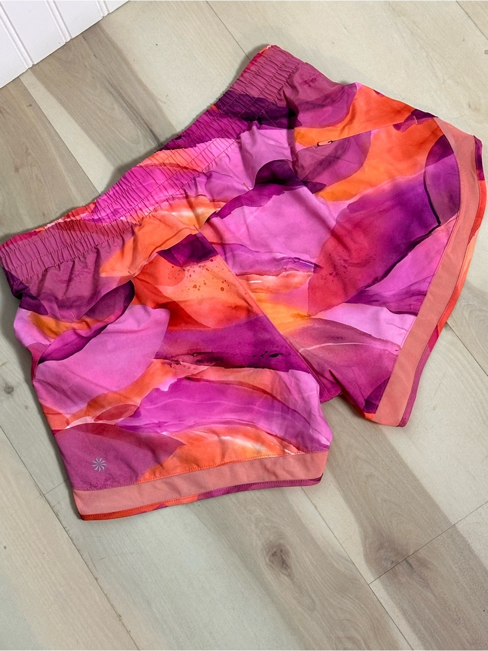Athleta Printed Mesh Racer Run shorts pink watercolor M Make A Splash Warm - Picture 5 of 12
